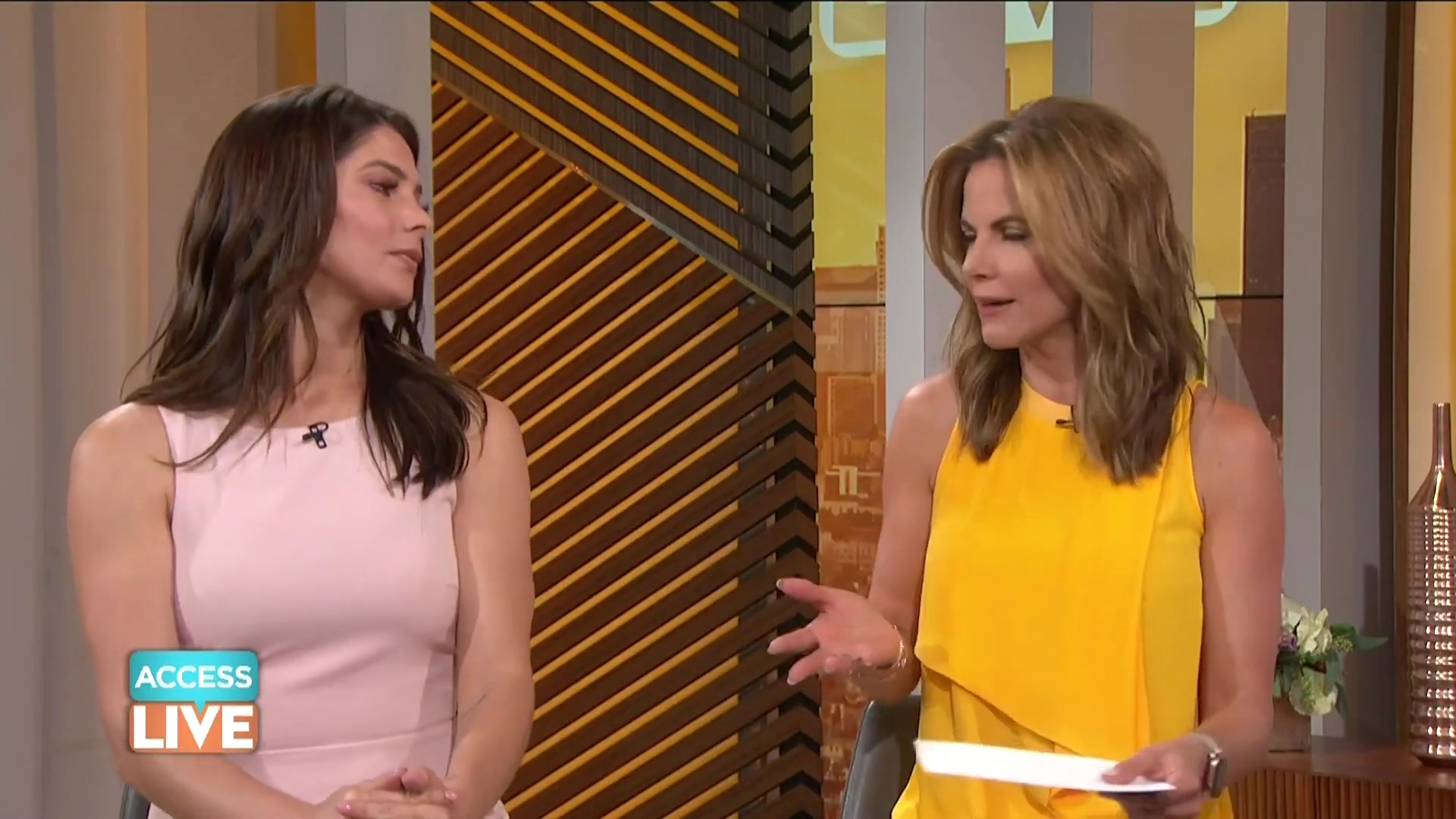 Ashley-Greene-dot-nl_2019AccesHollywood0103.jpg