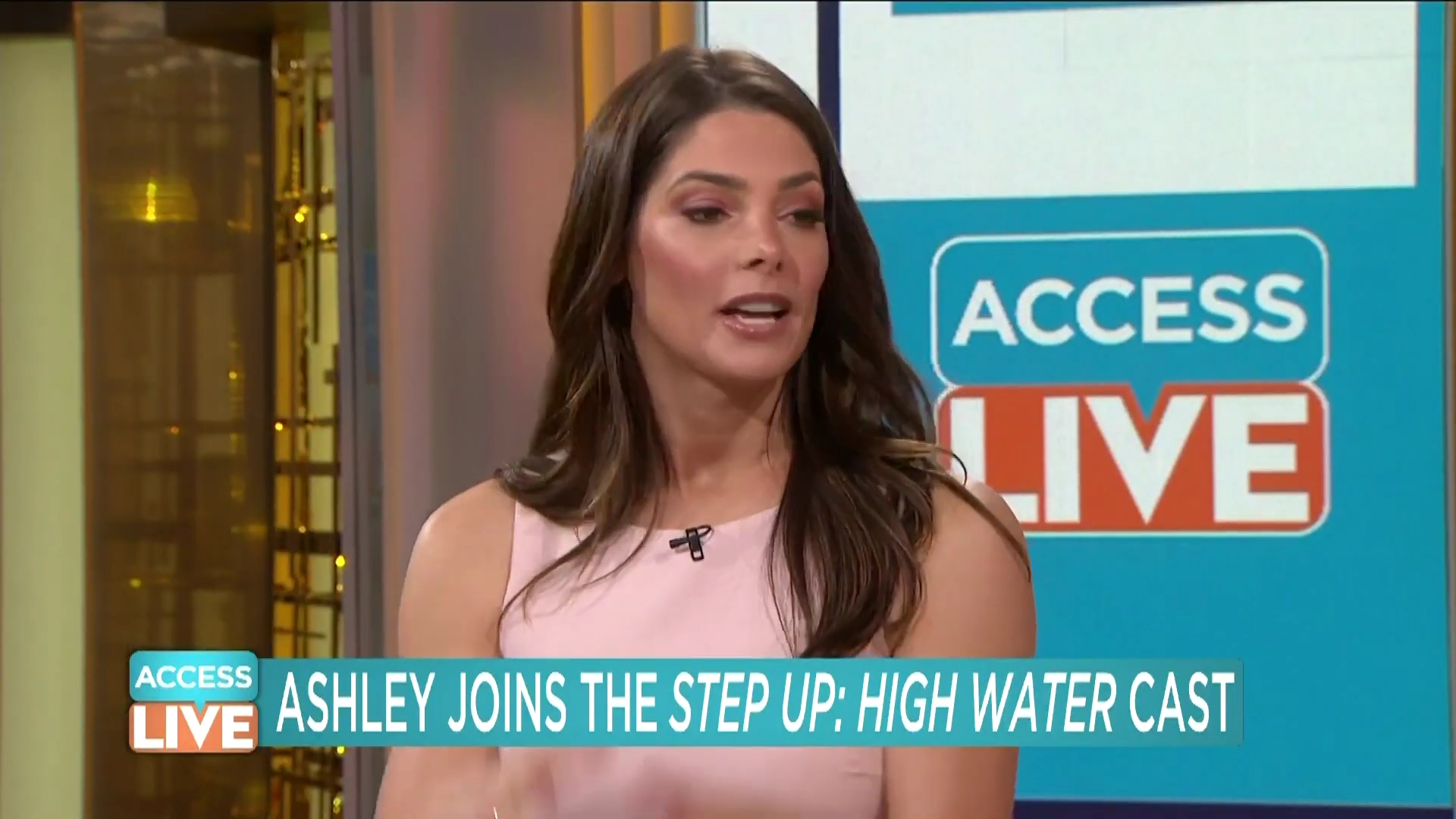 Ashley-Greene-dot-nl_2019AccesHollywood0219.jpg Ashley-Greene-dot-nl_2019AccesHollywood0219.jpg