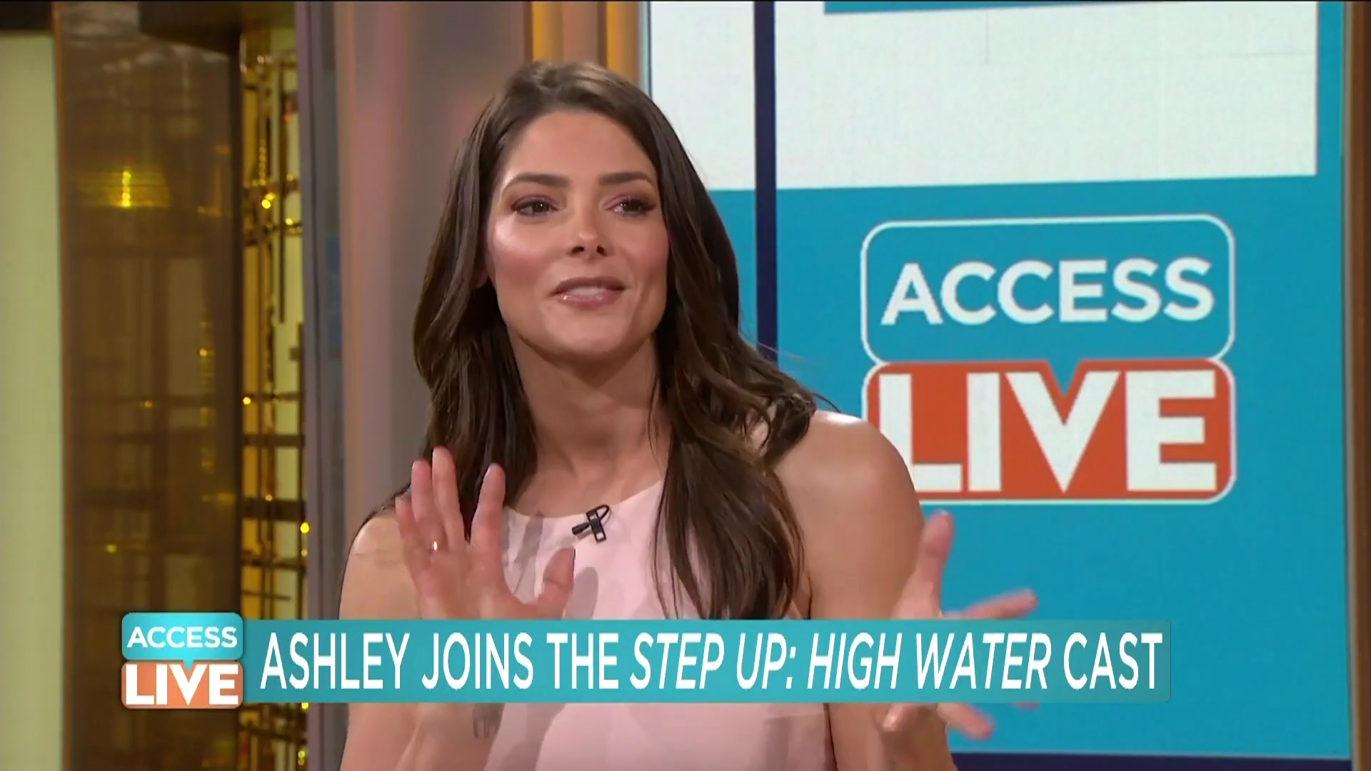 Ashley-Greene-dot-nl_2019AccesHollywood0281.jpg Ashley-Greene-dot-nl_2019AccesHollywood0281.jpg