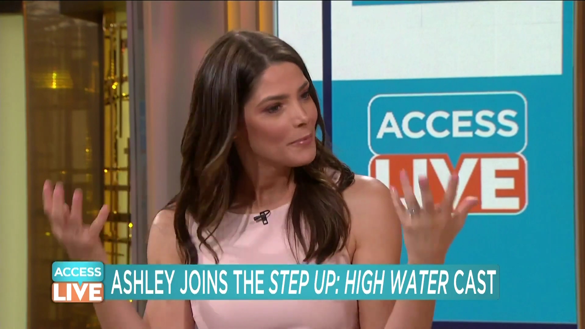 Ashley-Greene-dot-nl_2019AccesHollywood0284.jpg Ashley-Greene-dot-nl_2019AccesHollywood0284.jpg