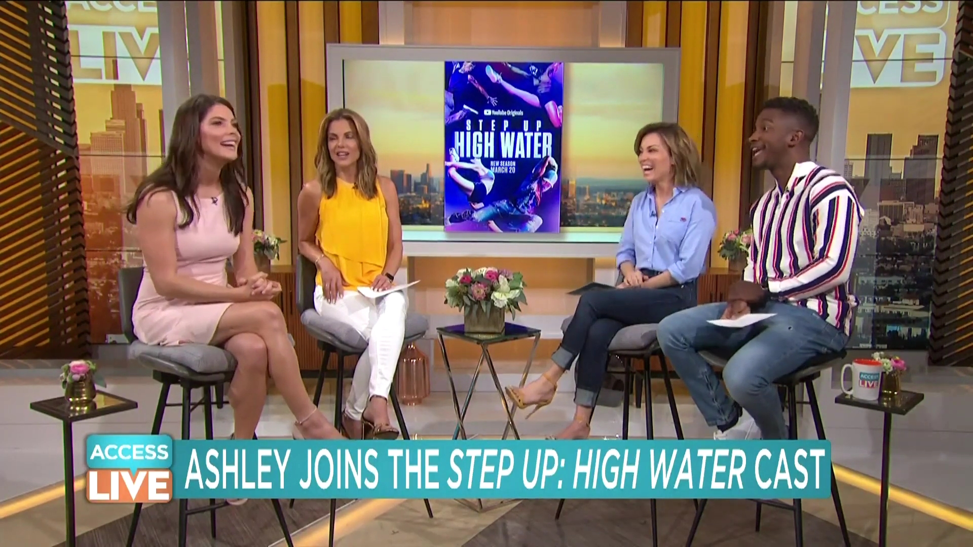 Ashley-Greene-dot-nl_2019AccesHollywood0296.jpg