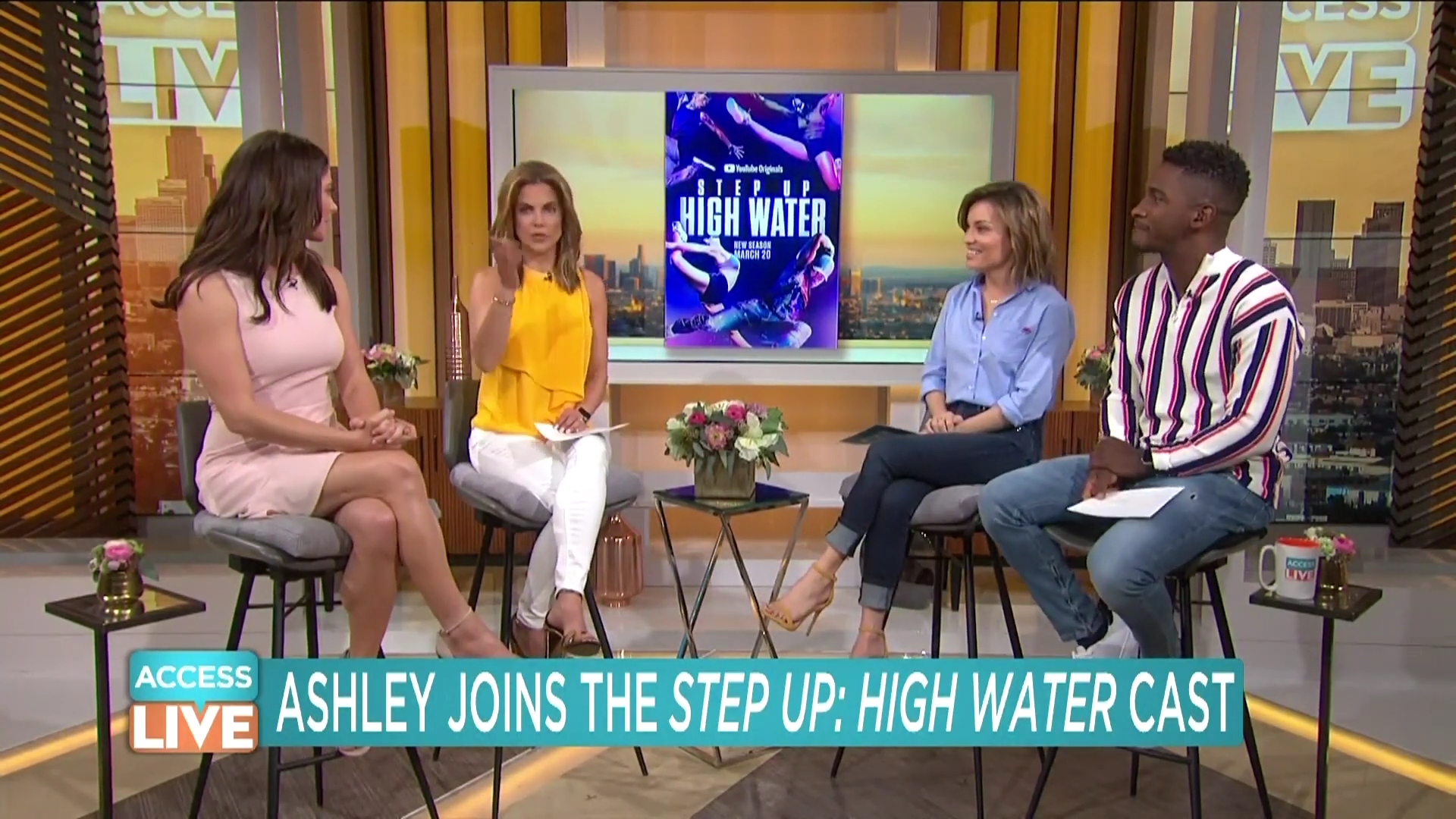 Ashley-Greene-dot-nl_2019AccesHollywood0300.jpg