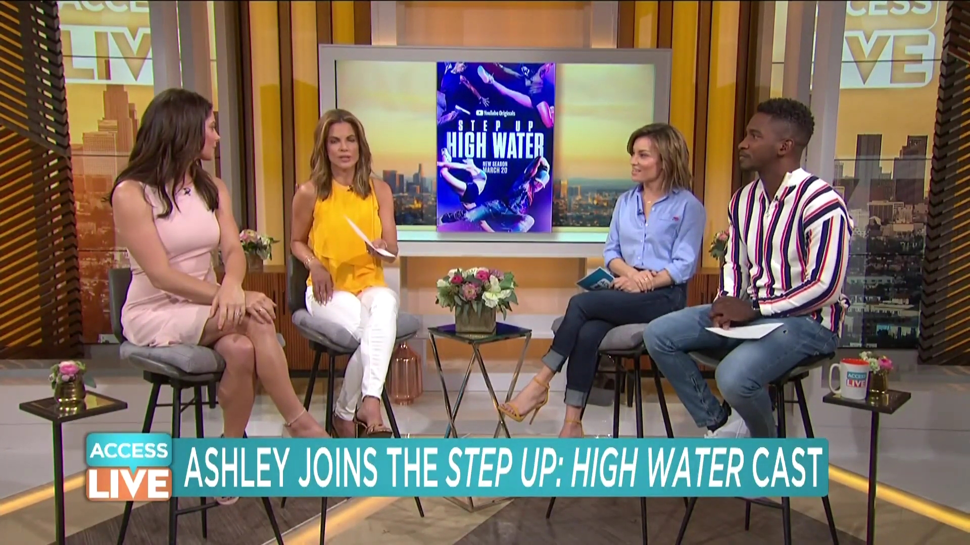 Ashley-Greene-dot-nl_2019AccesHollywood0402.jpg