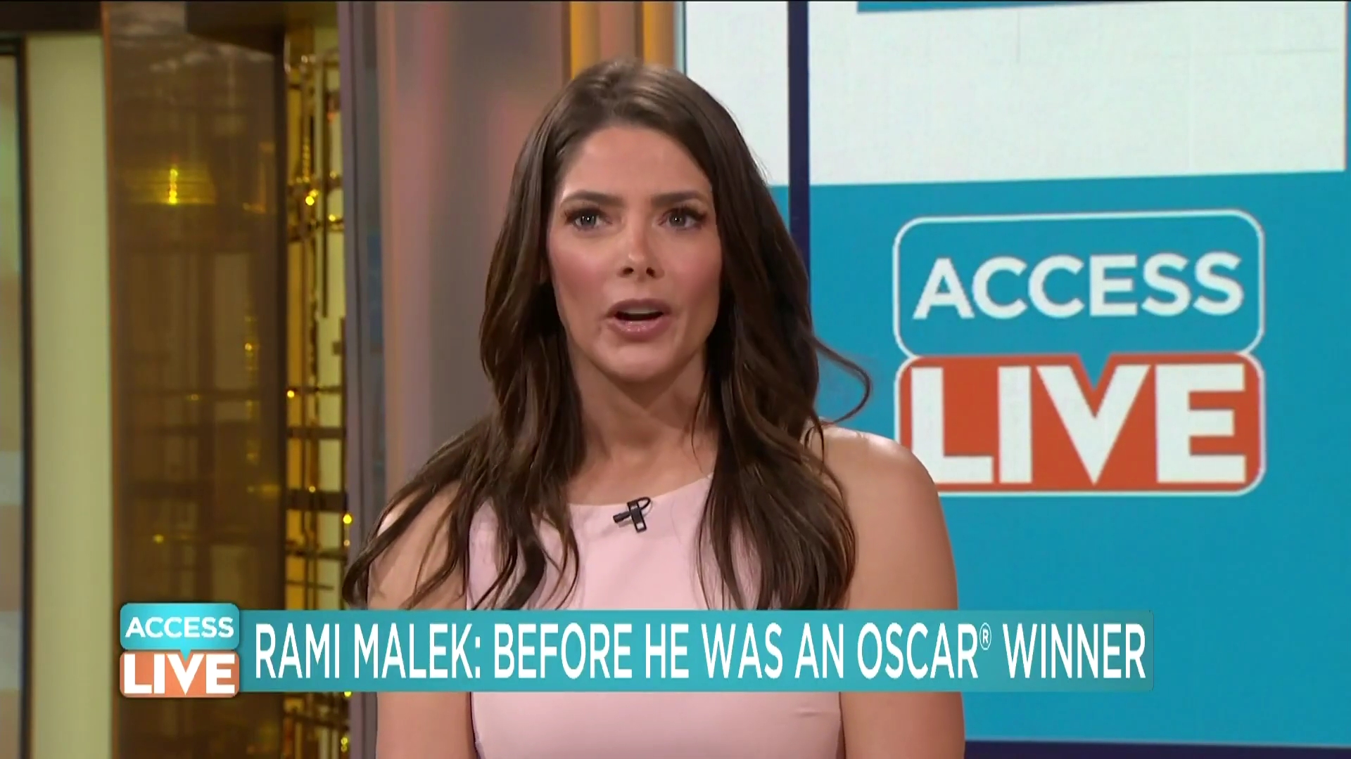 Ashley-Greene-dot-nl_2019AccesHollywood0490.jpg