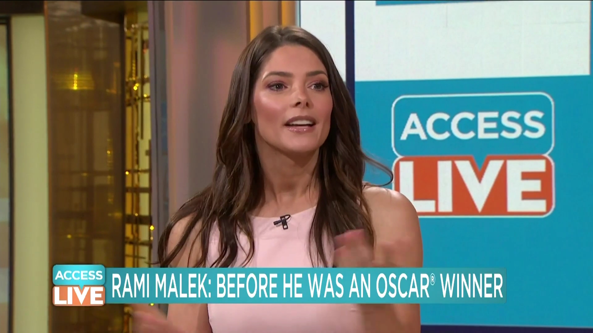 Ashley-Greene-dot-nl_2019AccesHollywood0499.jpg