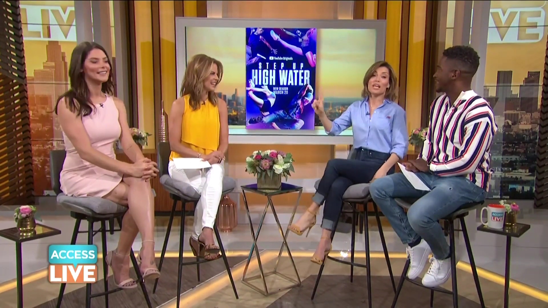 Ashley-Greene-dot-nl_2019AccesHollywood0545.jpg