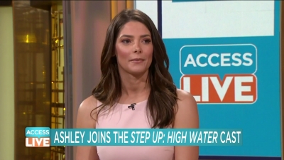 Ashley-Greene-dot-nl_2019AccesHollywood0139.jpg