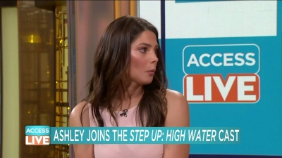 Ashley-Greene-dot-nl_2019AccesHollywood0392.jpg