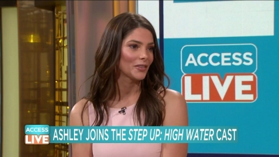 Ashley-Greene-dot-nl_2019AccesHollywood0394.jpg