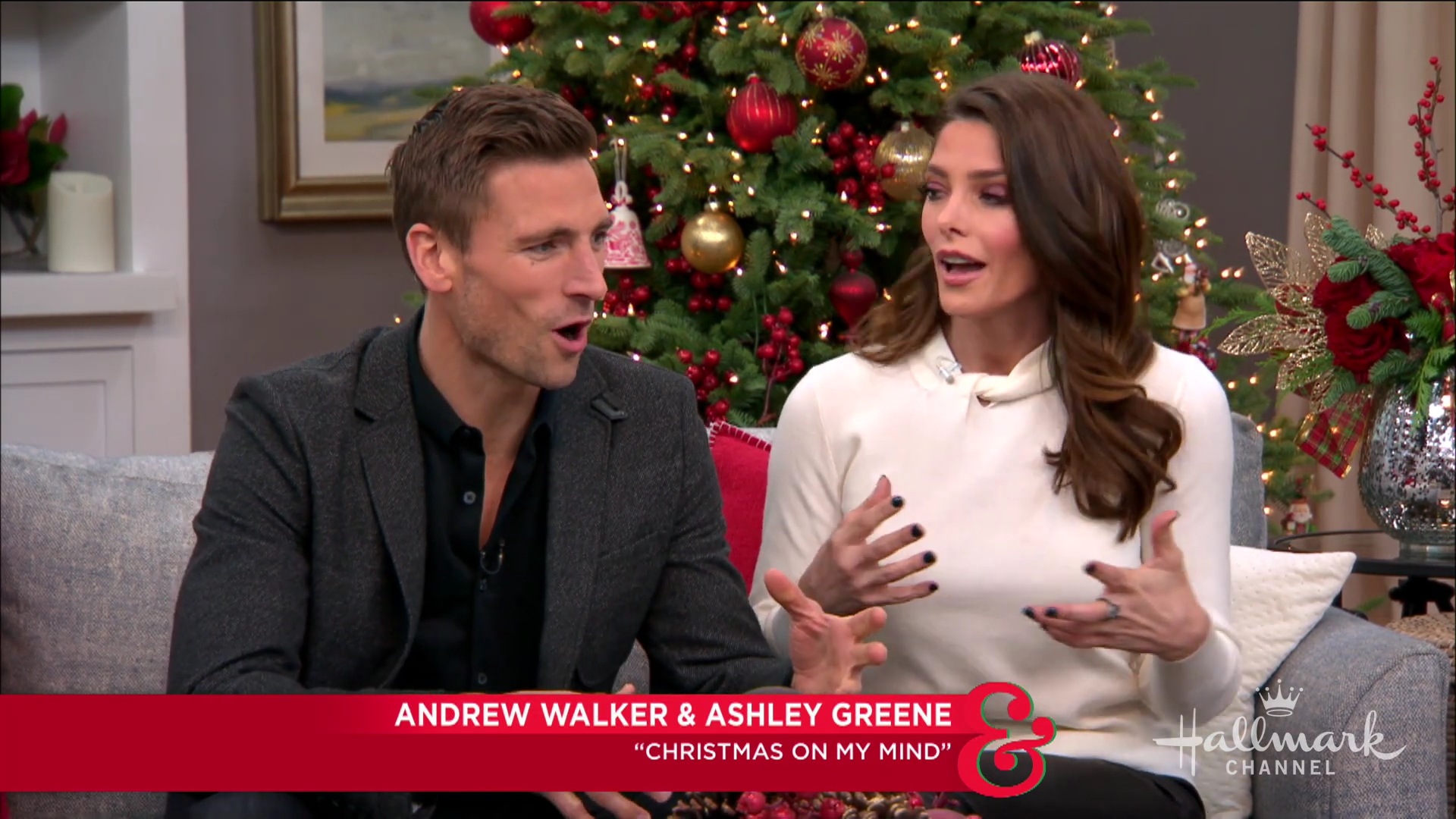 Ashley-Greene-dot-nl_HomeAndFamily0032.jpg