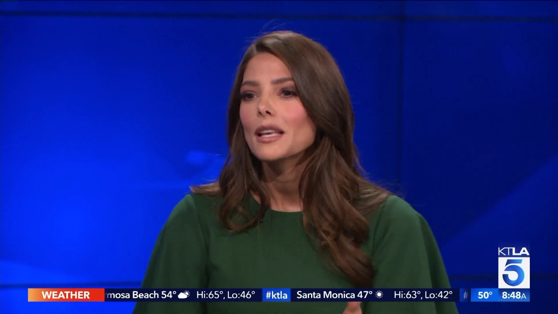 Ashley-Greene-dot-nl_2019KTLA50119.jpg