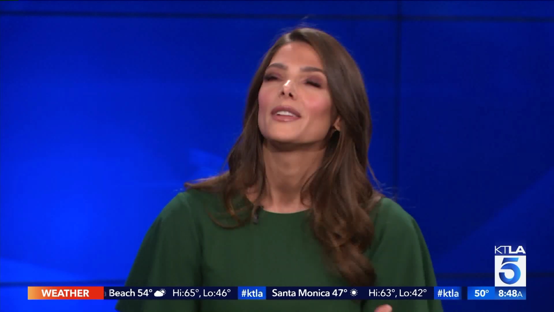 Ashley-Greene-dot-nl_2019KTLA50120.jpg