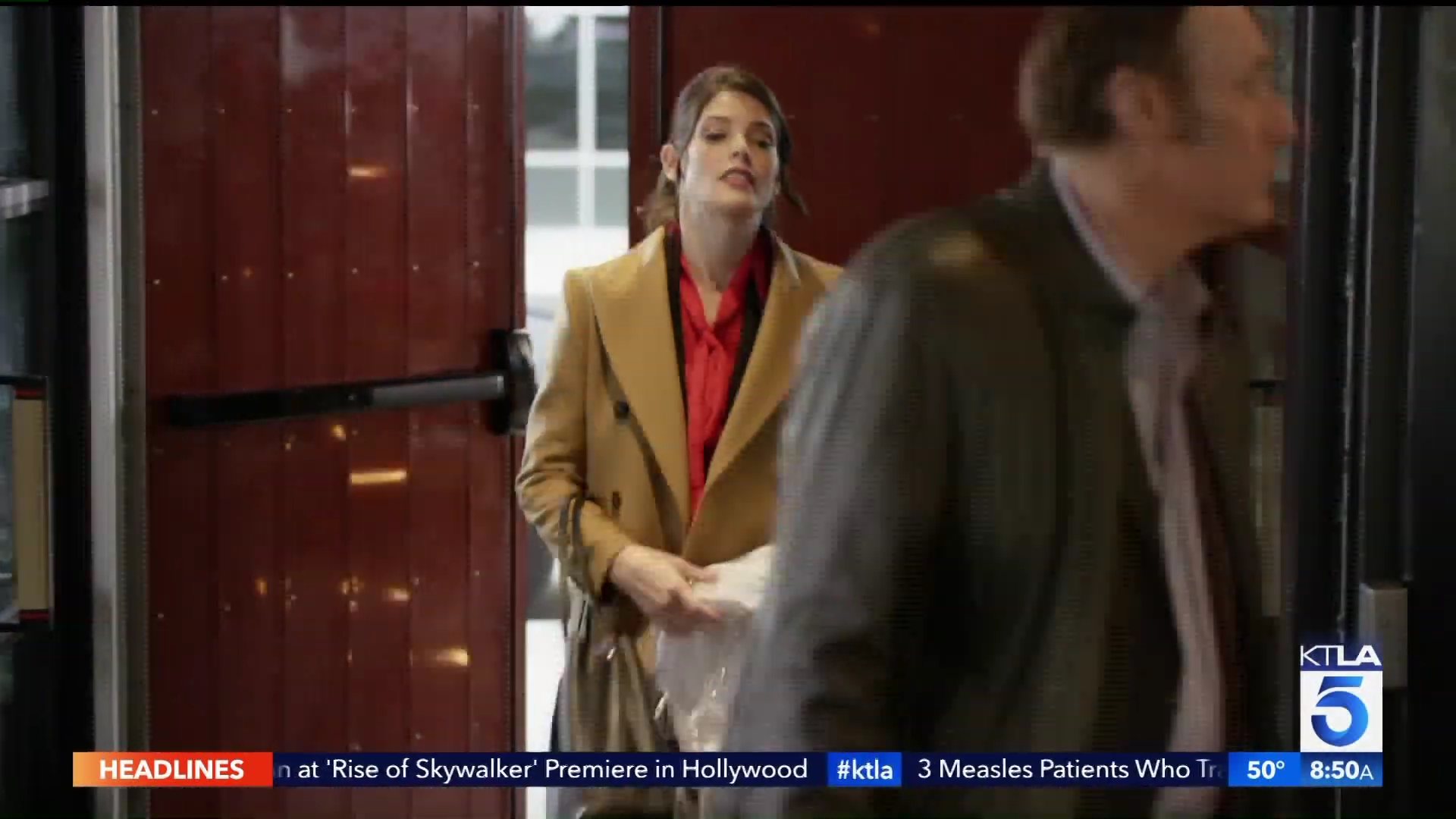 Ashley-Greene-dot-nl_2019KTLA50287.jpg