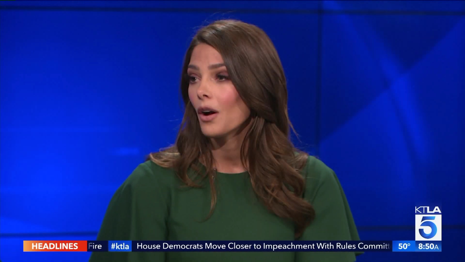 Ashley-Greene-dot-nl_2019KTLA50331.jpg