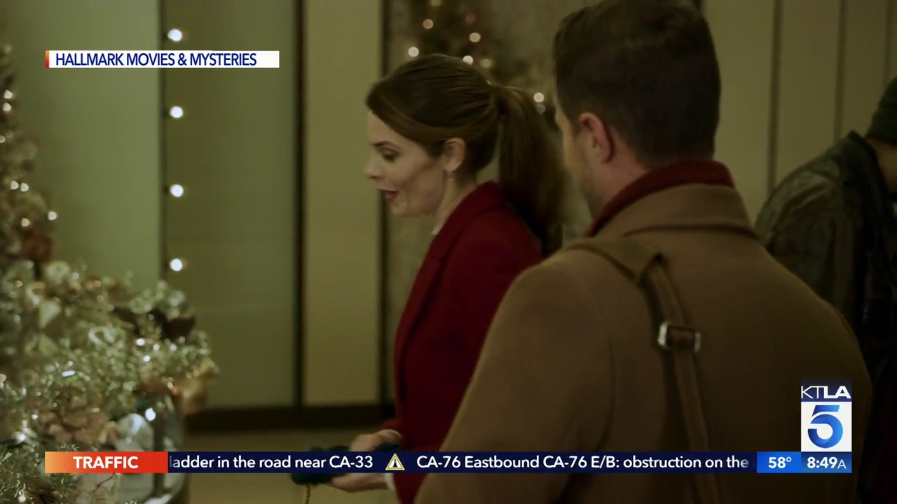 Ashley-Greene-dot-nl_2020KTLA5-0214.jpg
