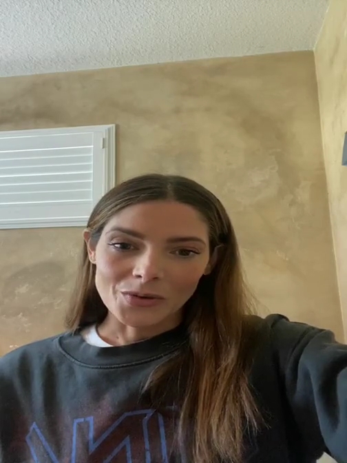 Ashley-Greene-dot-nl_2020-A21-Interview0034.jpg