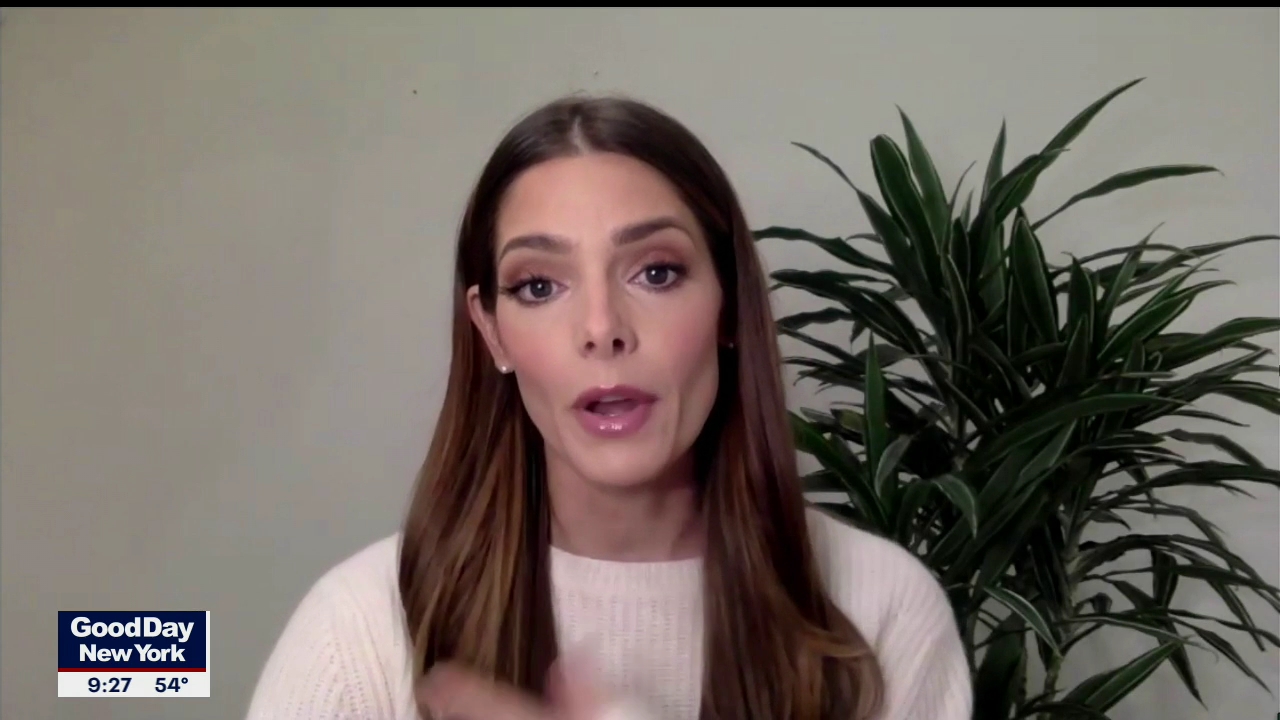 Ashley-Greene-dot-nl_2020Fox5-interview0092.jpg