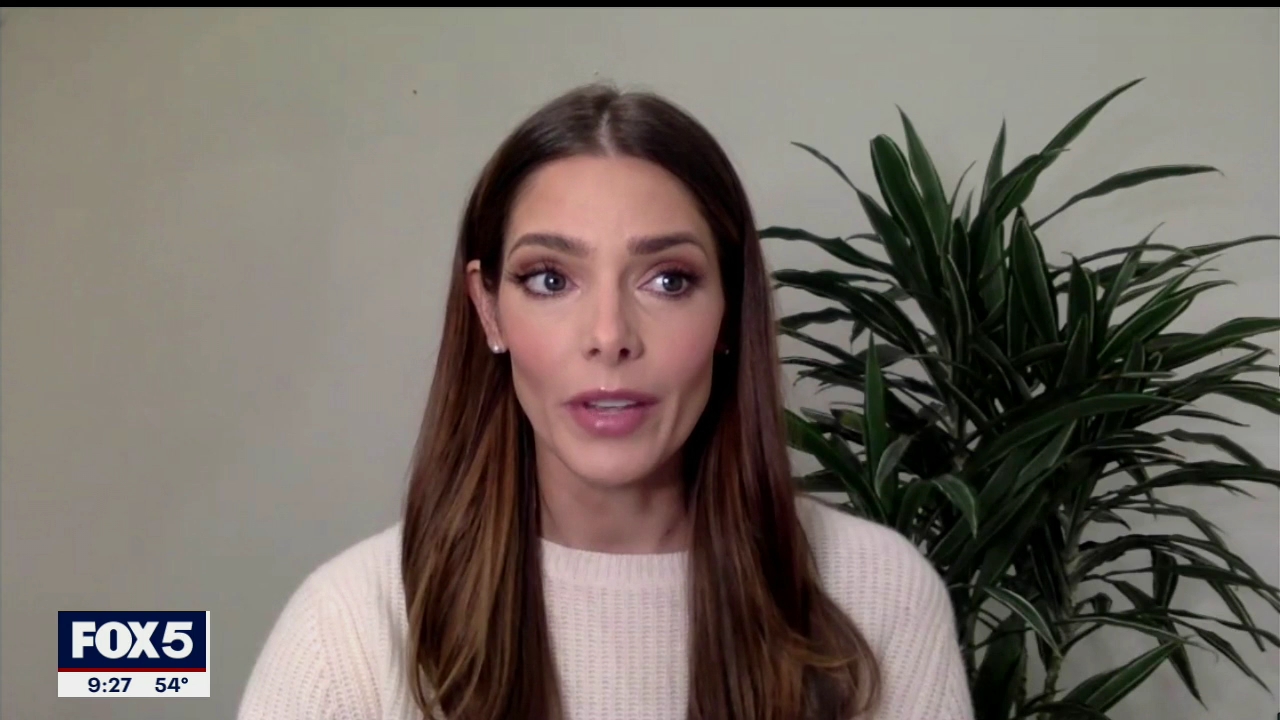 Ashley-Greene-dot-nl_2020Fox5-interview0096.jpg
