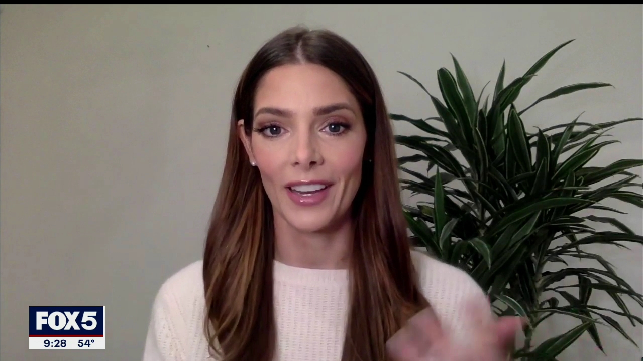 Ashley-Greene-dot-nl_2020Fox5-interview0101.jpg