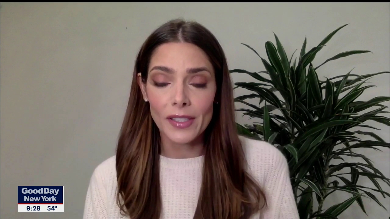 Ashley-Greene-dot-nl_2020Fox5-interview0105.jpg