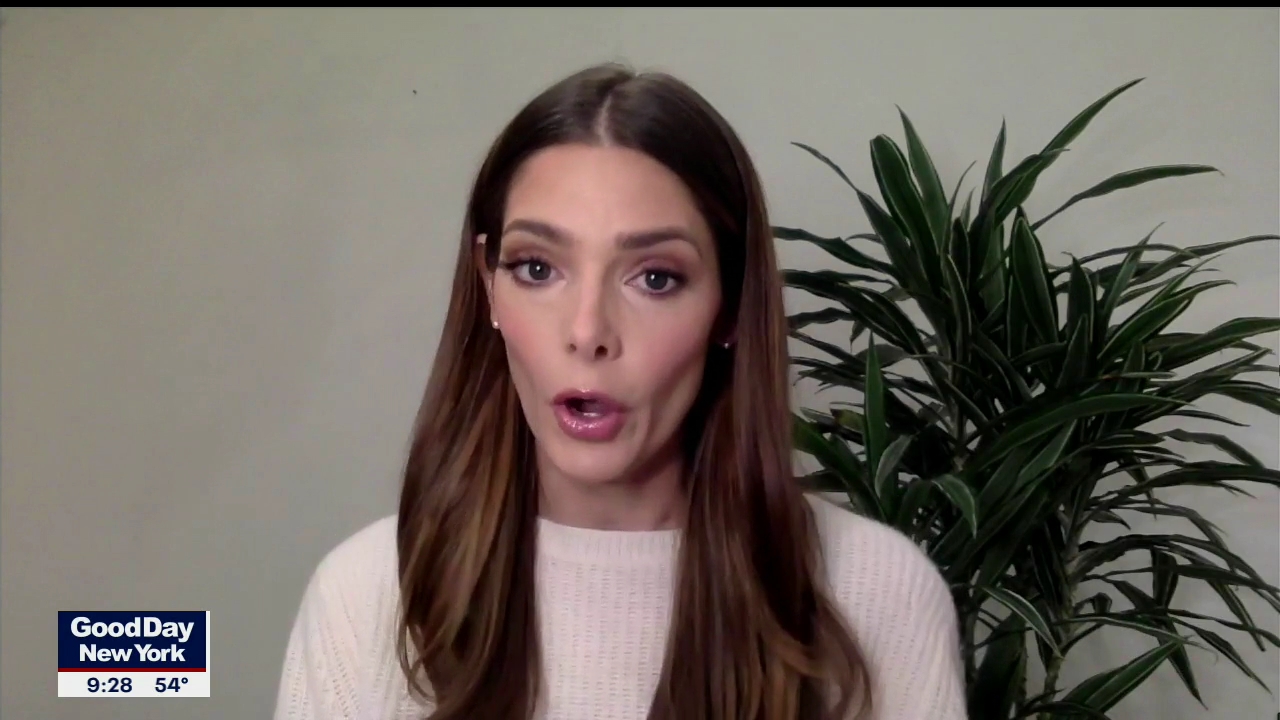 Ashley-Greene-dot-nl_2020Fox5-interview0107.jpg