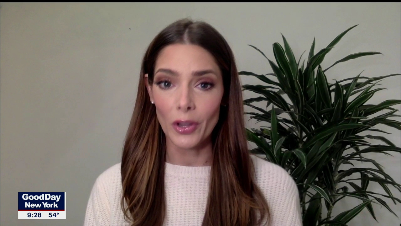 Ashley-Greene-dot-nl_2020Fox5-interview0109.jpg