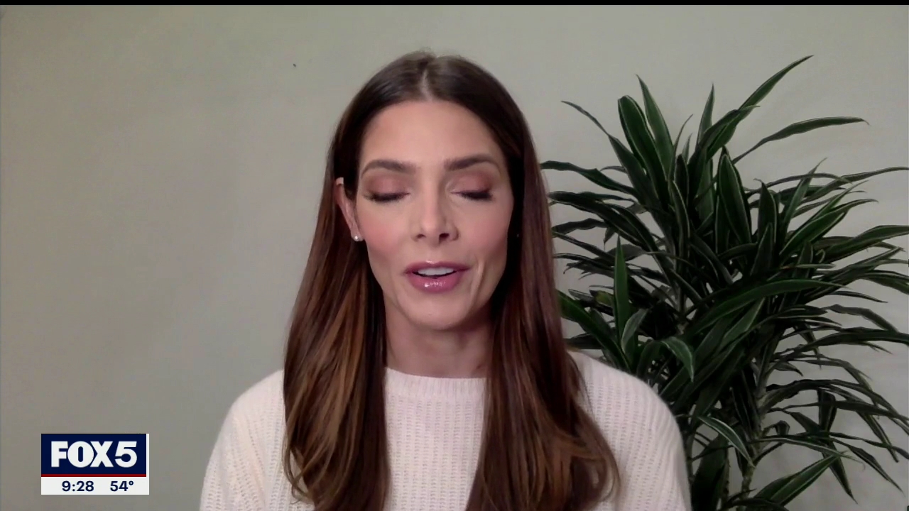 Ashley-Greene-dot-nl_2020Fox5-interview0117.jpg
