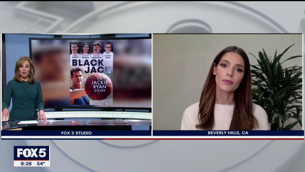 Ashley-Greene-dot-nl_2020Fox5-interview0123.jpg