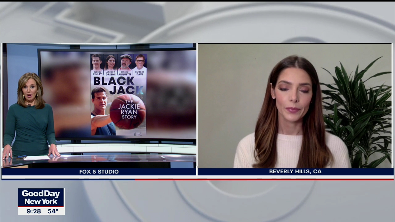 Ashley-Greene-dot-nl_2020Fox5-interview0126.jpg