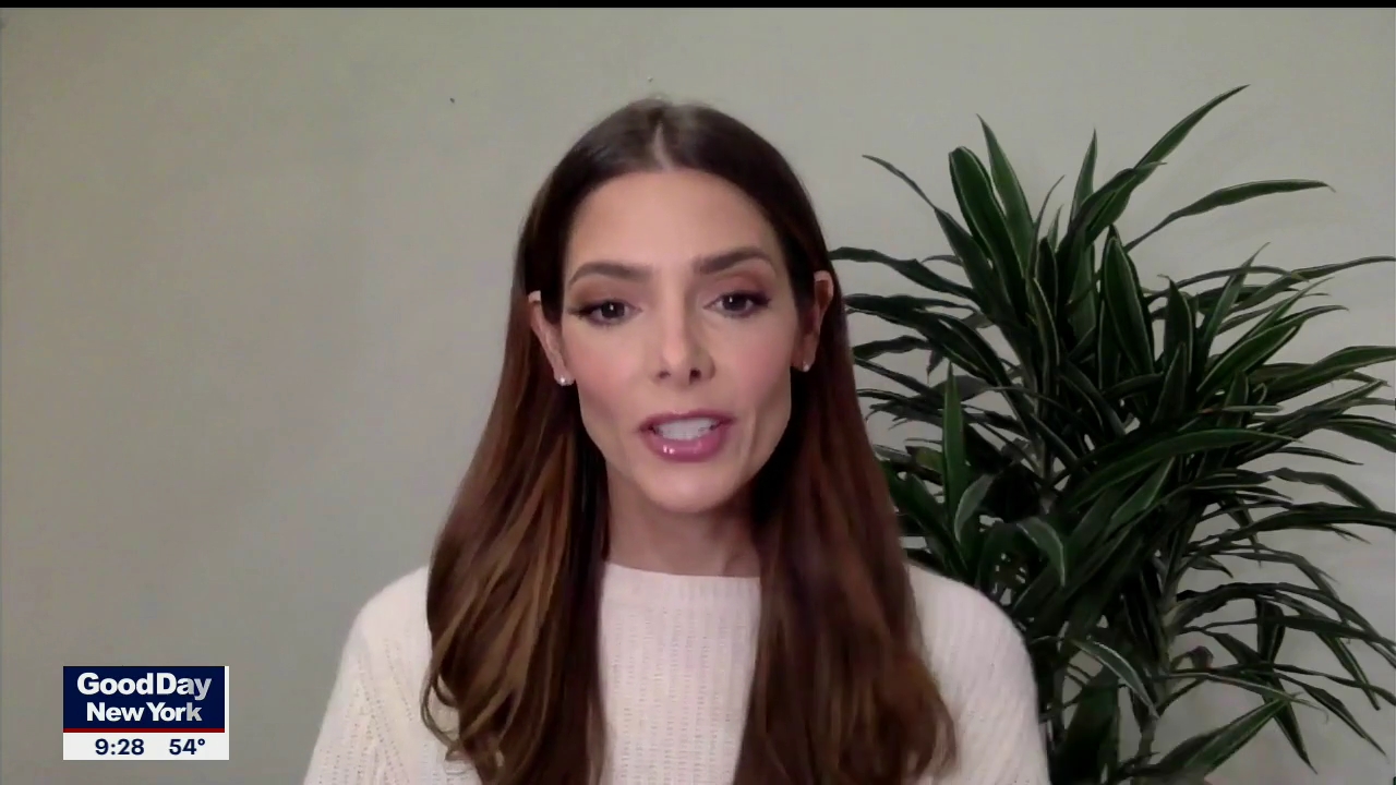 Ashley-Greene-dot-nl_2020Fox5-interview0135.jpg