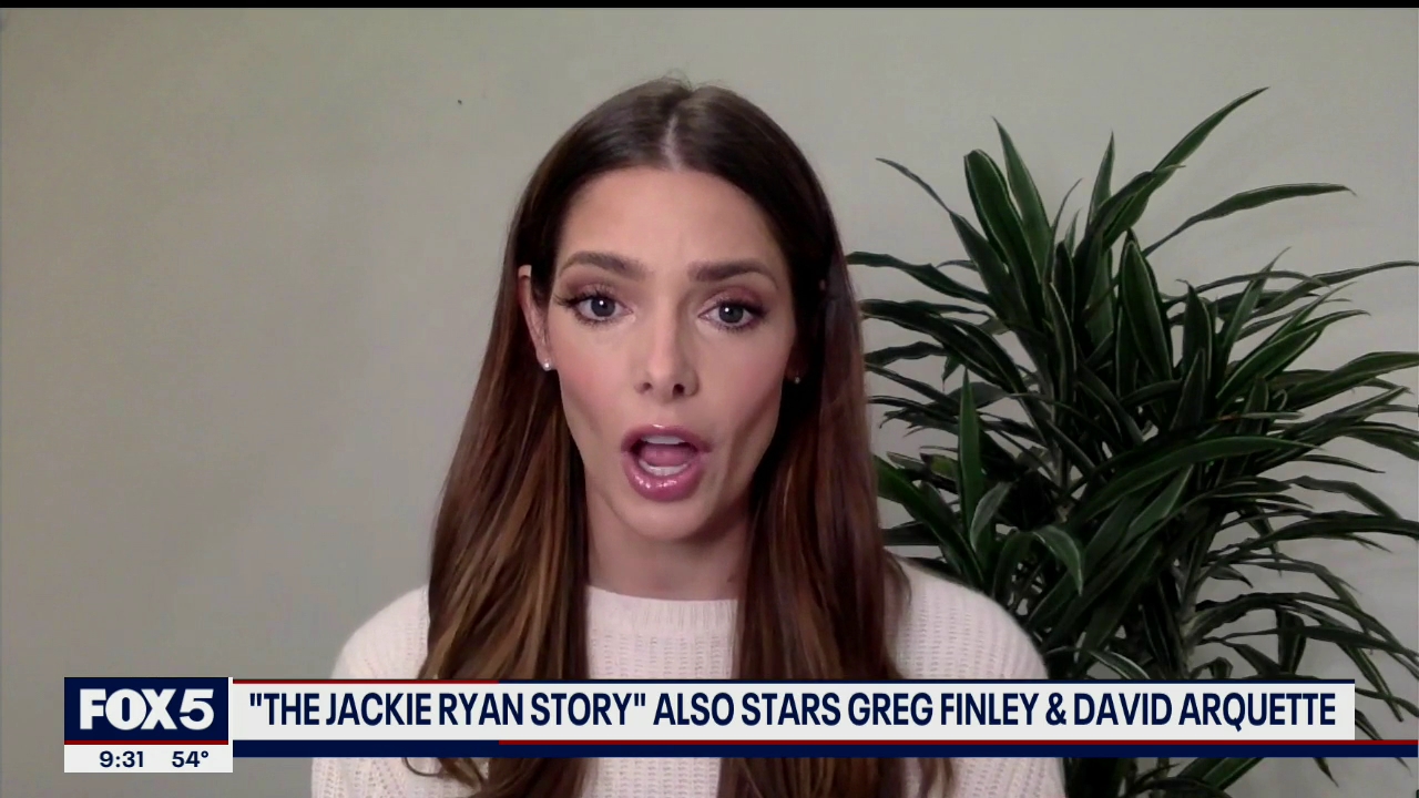 Ashley-Greene-dot-nl_2020Fox5-interview0286.jpg