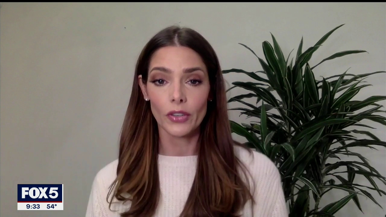 Ashley-Greene-dot-nl_2020Fox5-interview0426.jpg
