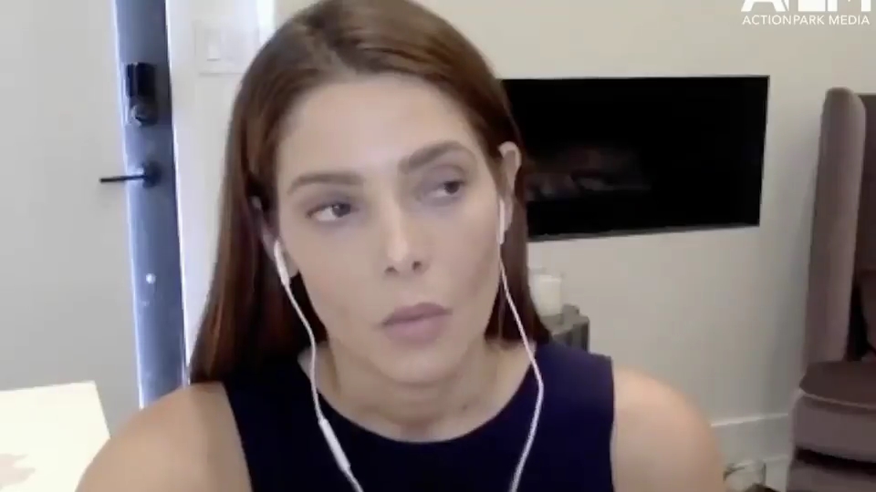 Ashley-Greene-dot-nl_2020HerVoicePodcast0000.jpg