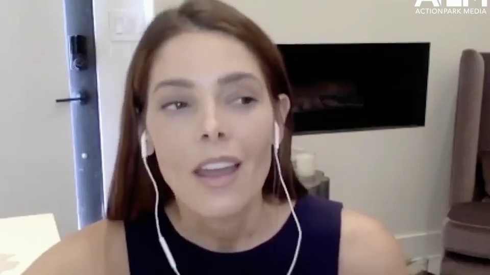 Ashley-Greene-dot-nl_2020HerVoicePodcast0009.jpg