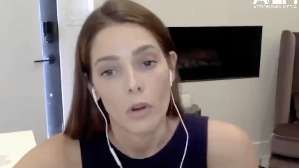 Ashley-Greene-dot-nl_2020HerVoicePodcast0020.jpg