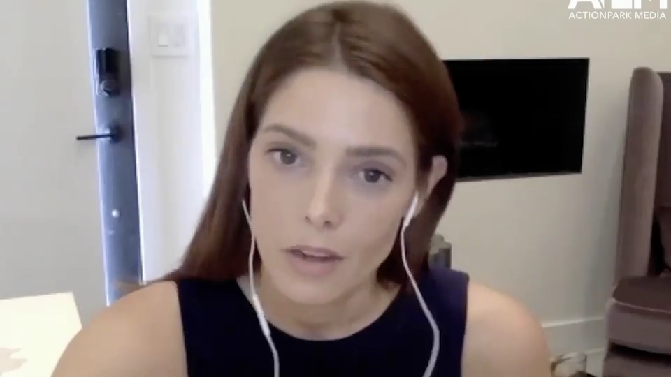 Ashley-Greene-dot-nl_2020HerVoicePodcast0031.jpg