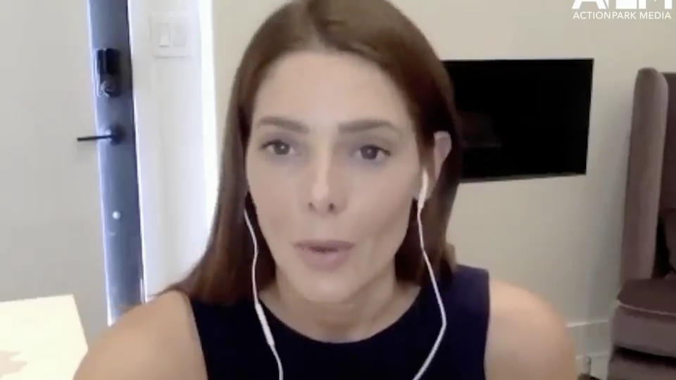 Ashley-Greene-dot-nl_2020HerVoicePodcast0050.jpg