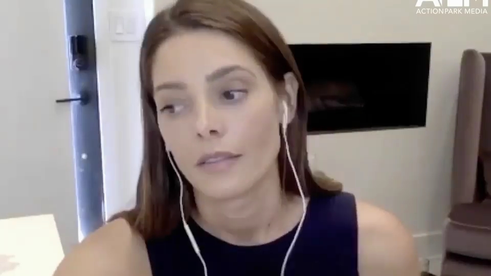 Ashley-Greene-dot-nl_2020HerVoicePodcast0052.jpg