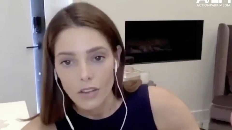 Ashley-Greene-dot-nl_2020HerVoicePodcast0058.jpg