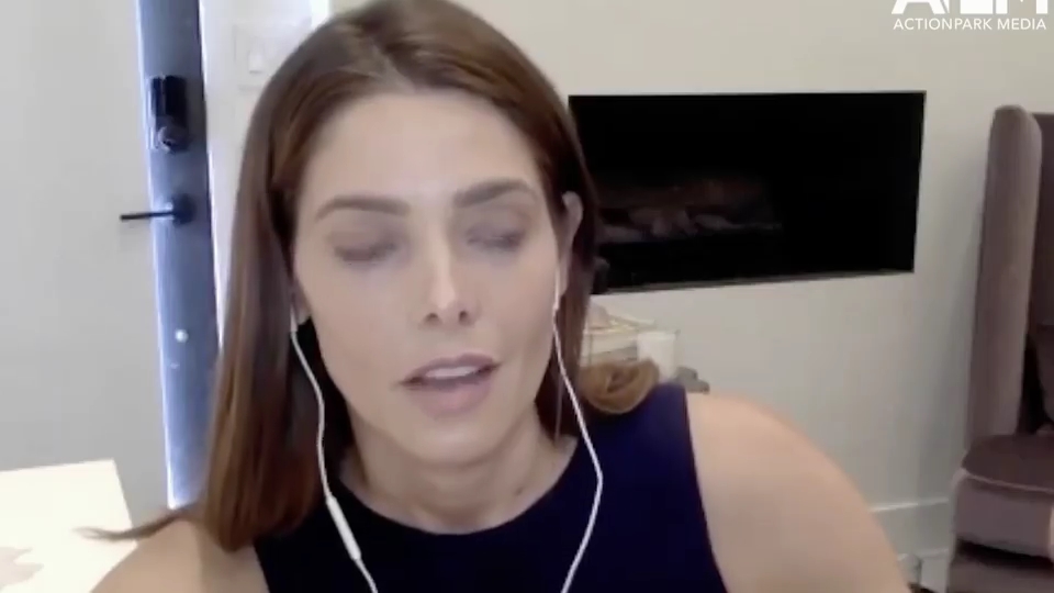 Ashley-Greene-dot-nl_2020HerVoicePodcast0060.jpg