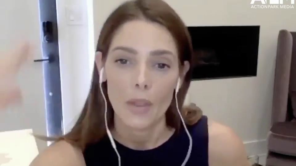 Ashley-Greene-dot-nl_2020HerVoicePodcast0063.jpg