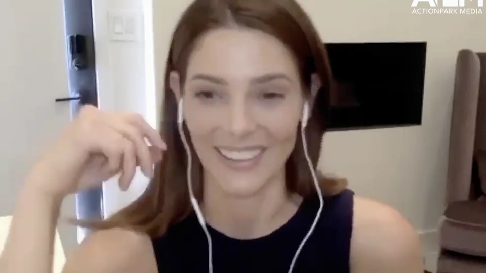 Ashley-Greene-dot-nl_2020HerVoicePodcast0075.jpg