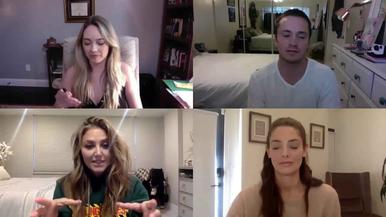 Ashley-Greene-dot-nl_2020TwoAndAHalfGirls0920.jpg Ashley-Greene-dot-nl_2020TwoAndAHalfGirls0920.jpg