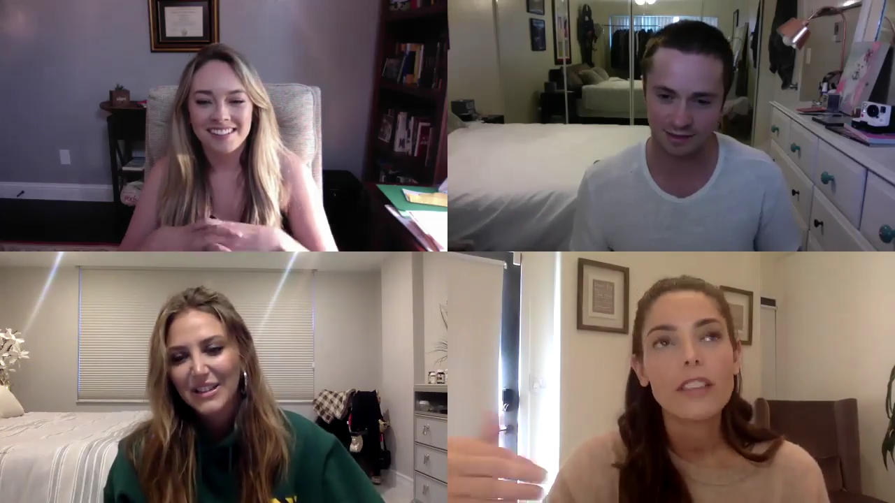 Ashley-Greene-dot-nl_2020TwoAndAHalfGirls1209.jpg Ashley-Greene-dot-nl_2020TwoAndAHalfGirls1209.jpg