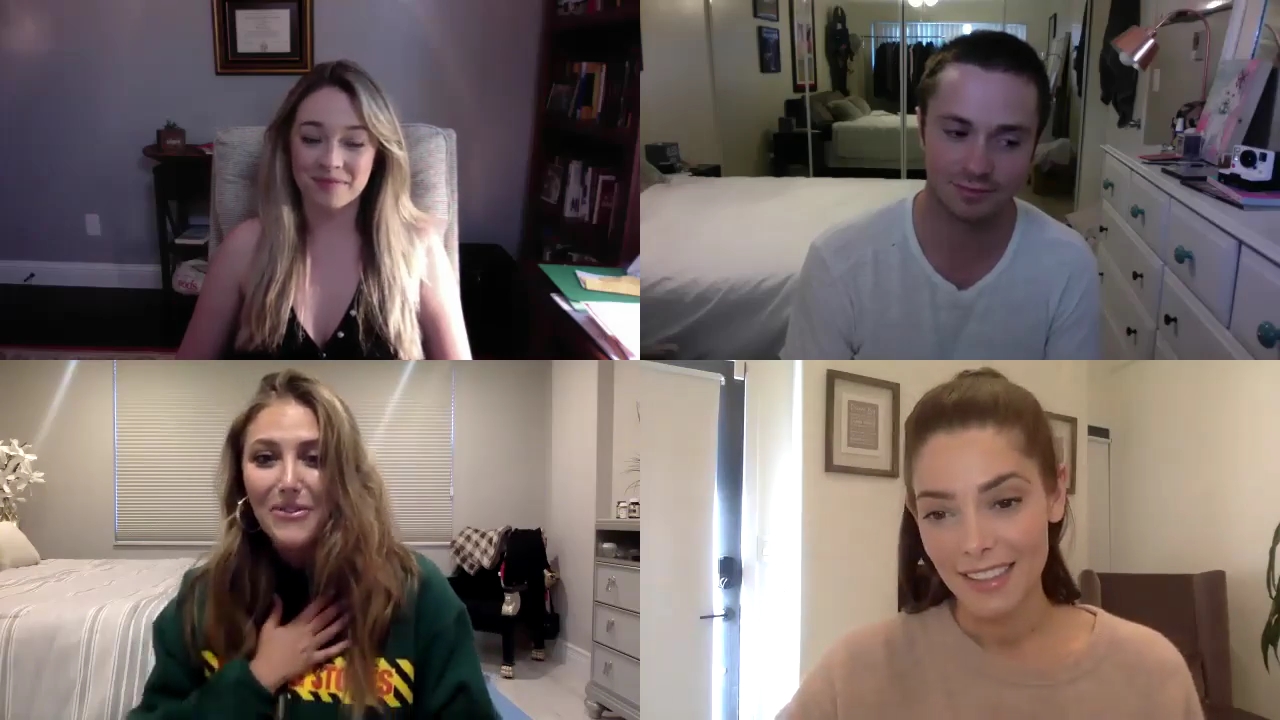 Ashley-Greene-dot-nl_2020TwoAndAHalfGirls1645.jpg Ashley-Greene-dot-nl_2020TwoAndAHalfGirls1645.jpg