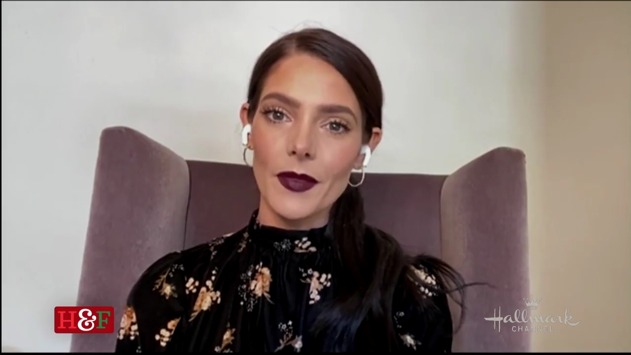 Ashley-Greene-dot-nl_2020homeAndFamily0304.jpg Ashley-Greene-dot-nl_2020homeAndFamily0304.jpg