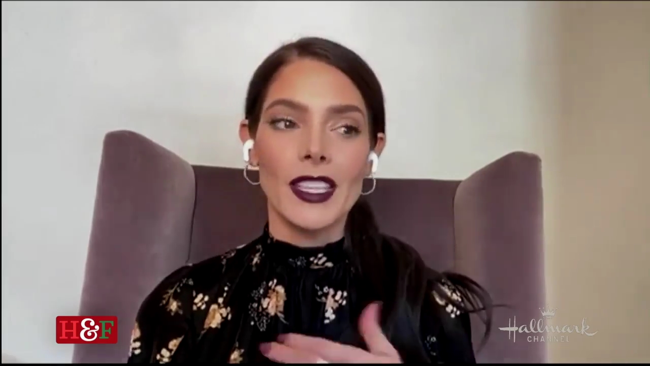 Ashley-Greene-dot-nl_2020homeAndFamily0371.jpg Ashley-Greene-dot-nl_2020homeAndFamily0371.jpg