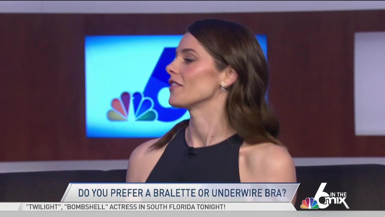 Ashley-Greene-dot-nl-2020NBC6InTheMix0136.jpg Ashley-Greene-dot-nl-2020NBC6InTheMix0136.jpg