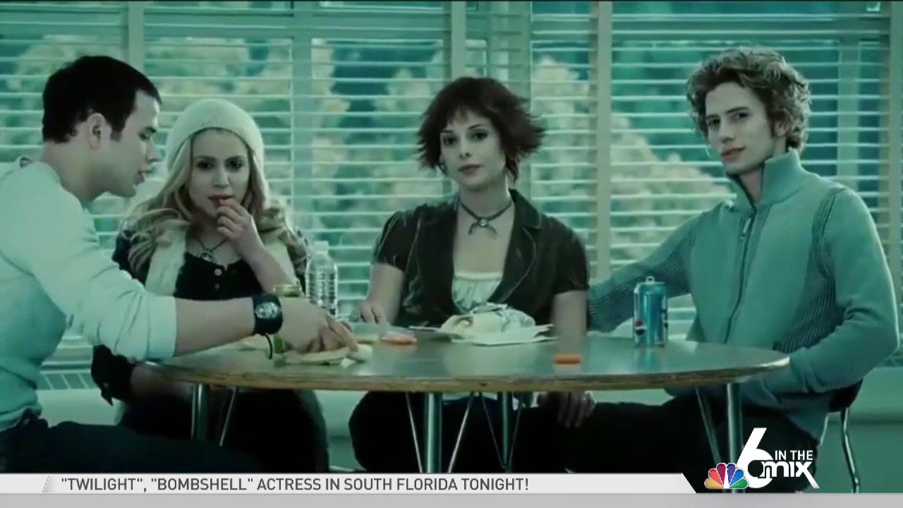 Ashley-Greene-dot-nl-2020NBC6InTheMix0305.jpg Ashley-Greene-dot-nl-2020NBC6InTheMix0305.jpg