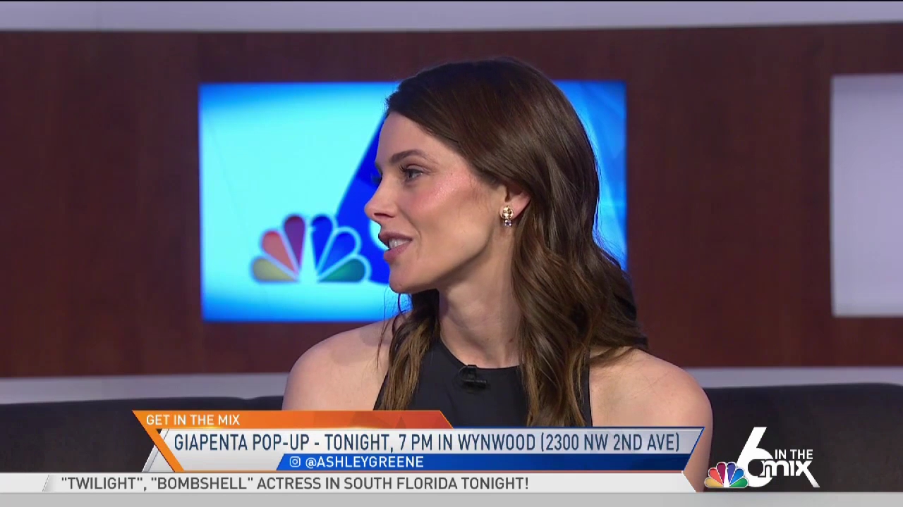 Ashley-Greene-dot-nl-2020NBC6InTheMix0338.jpg Ashley-Greene-dot-nl-2020NBC6InTheMix0338.jpg
